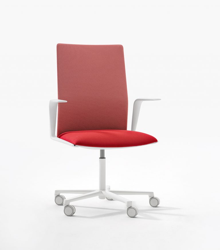 Arper_Kinesit_Task_taskchair_MarcoCovi_5ways_front-face-upholstery_4829_1